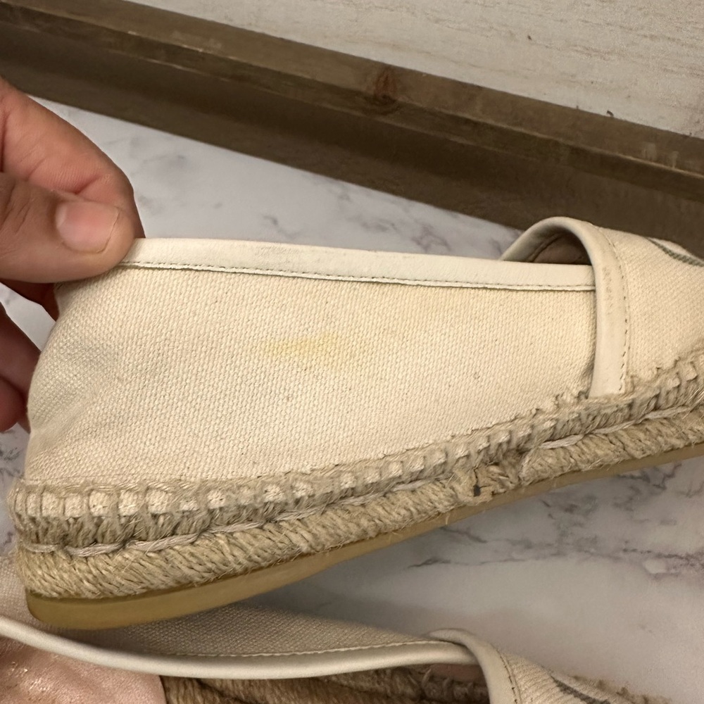 Gucci Gg Logo Web Leather Trimmed
Canvas Espadrilles - Picture 8 of 15